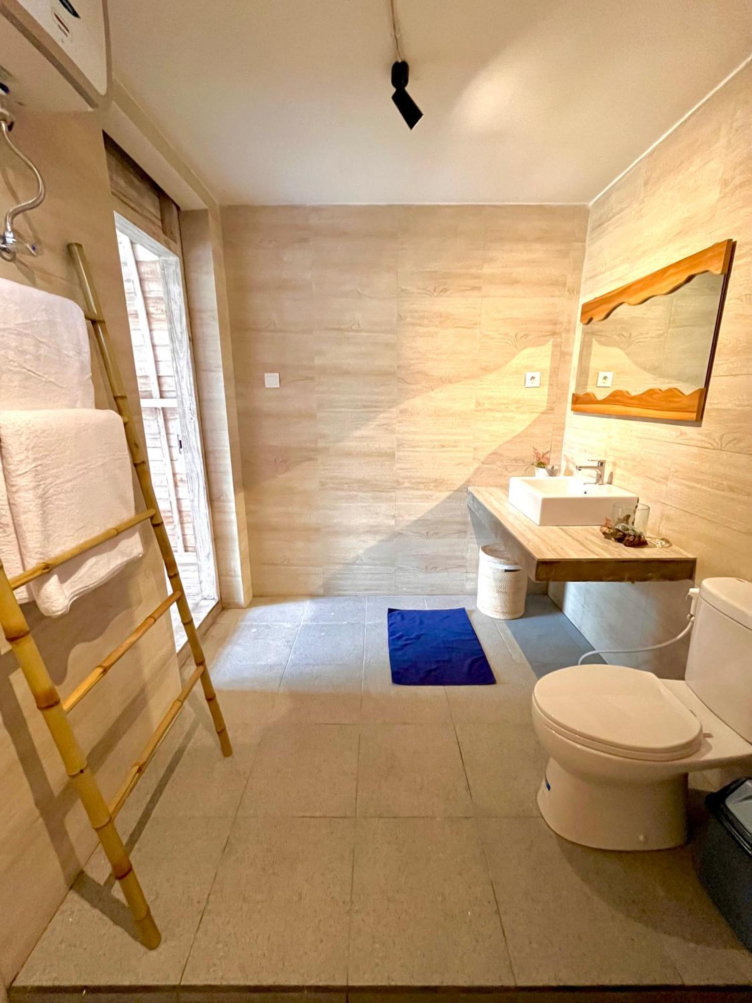 Hotel Ila Gaia Bali Canggu Exterior foto
